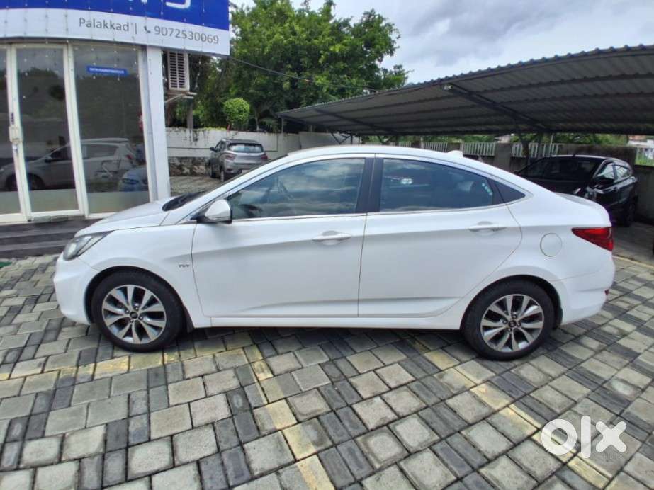 Hyundai Verna Sx Petrol At, 2014, Petrol