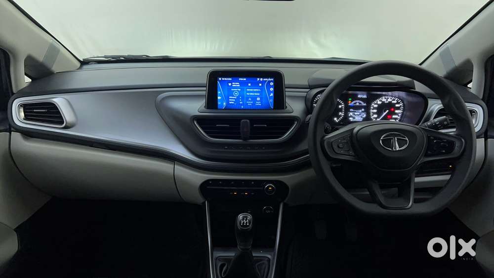 Tata Altroz Xz, 2023, Petrol