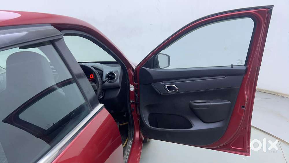 Renault Kwid 2019-ongoing 1.0 Rxt (o), 2019, Petrol