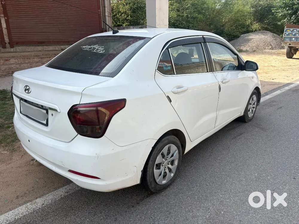 Hyundai Xcent 2016 Diesel Well Maintained