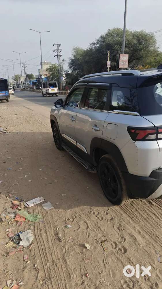 Maruti Brezza 2023 Zxi Cng Dual Tone