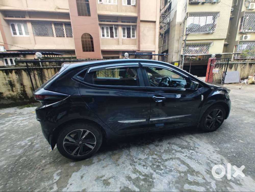 Tata Altroz Iturbo Xz+ Dark Edition