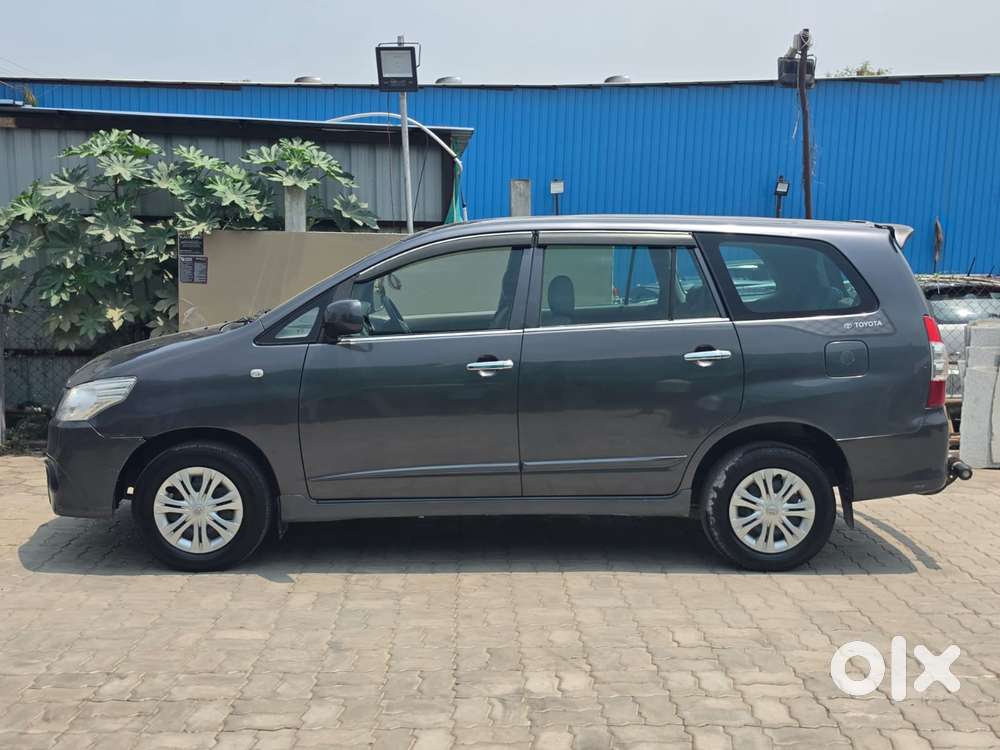 Toyota Innova 2.5 G (diesel) 8 Seater, 2015, Diesel