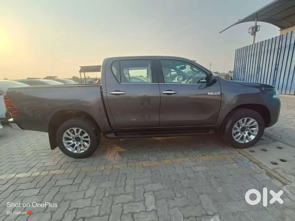 Toyota Hilux 2.8 High 4x4 Mt, 2026, Diesel
