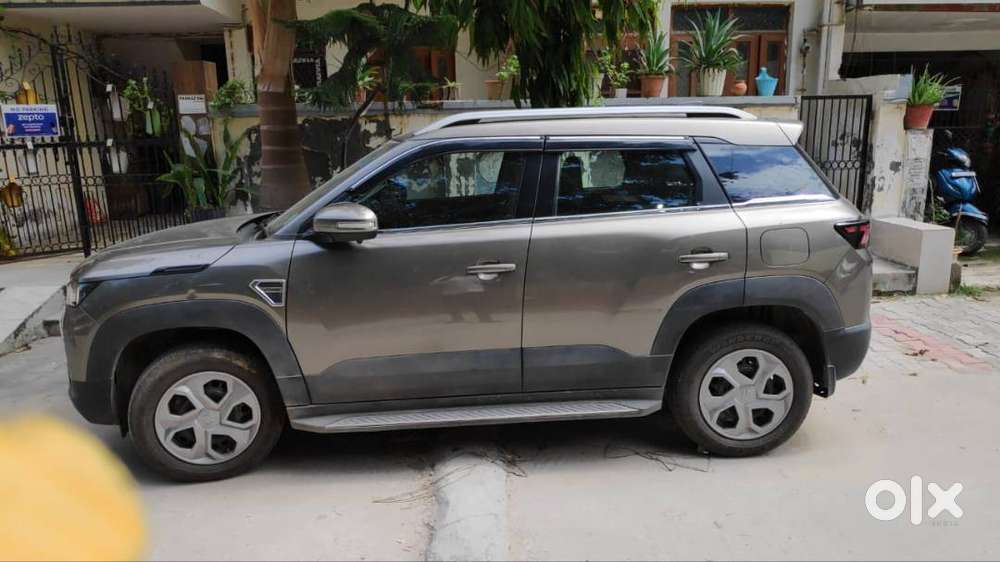 Maruti Suzuki Brezza 2023 Petrol Well Maintained