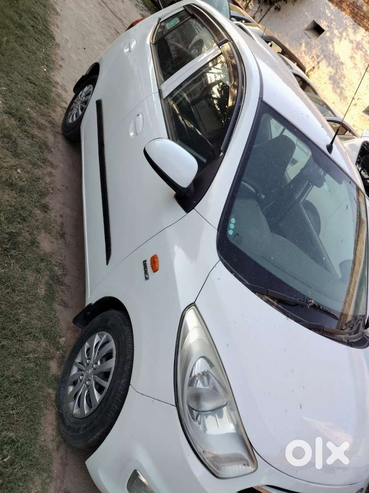 Hyundai I10 Sportz, 2016, Petrol