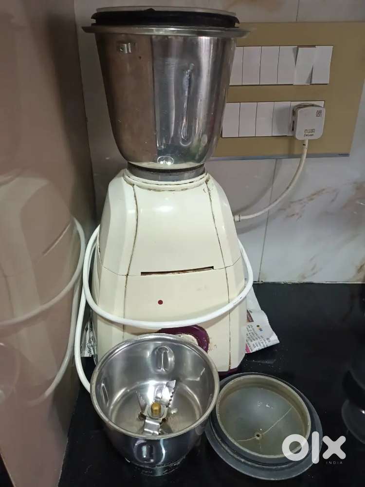 Mixer and grinder