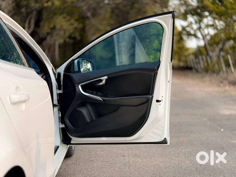 Volvo V40 D3, 2018, Diesel