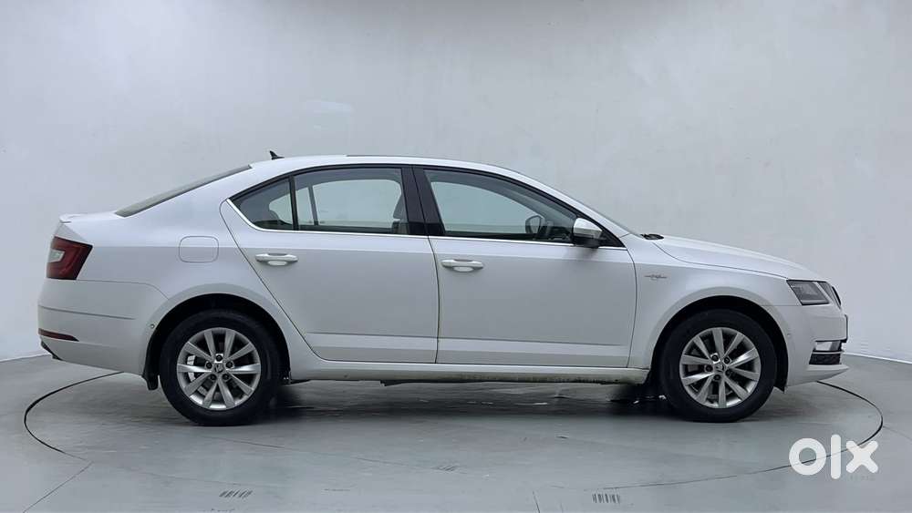 Skoda Octavia 2.0 L K Tsi At, 2018, Petrol