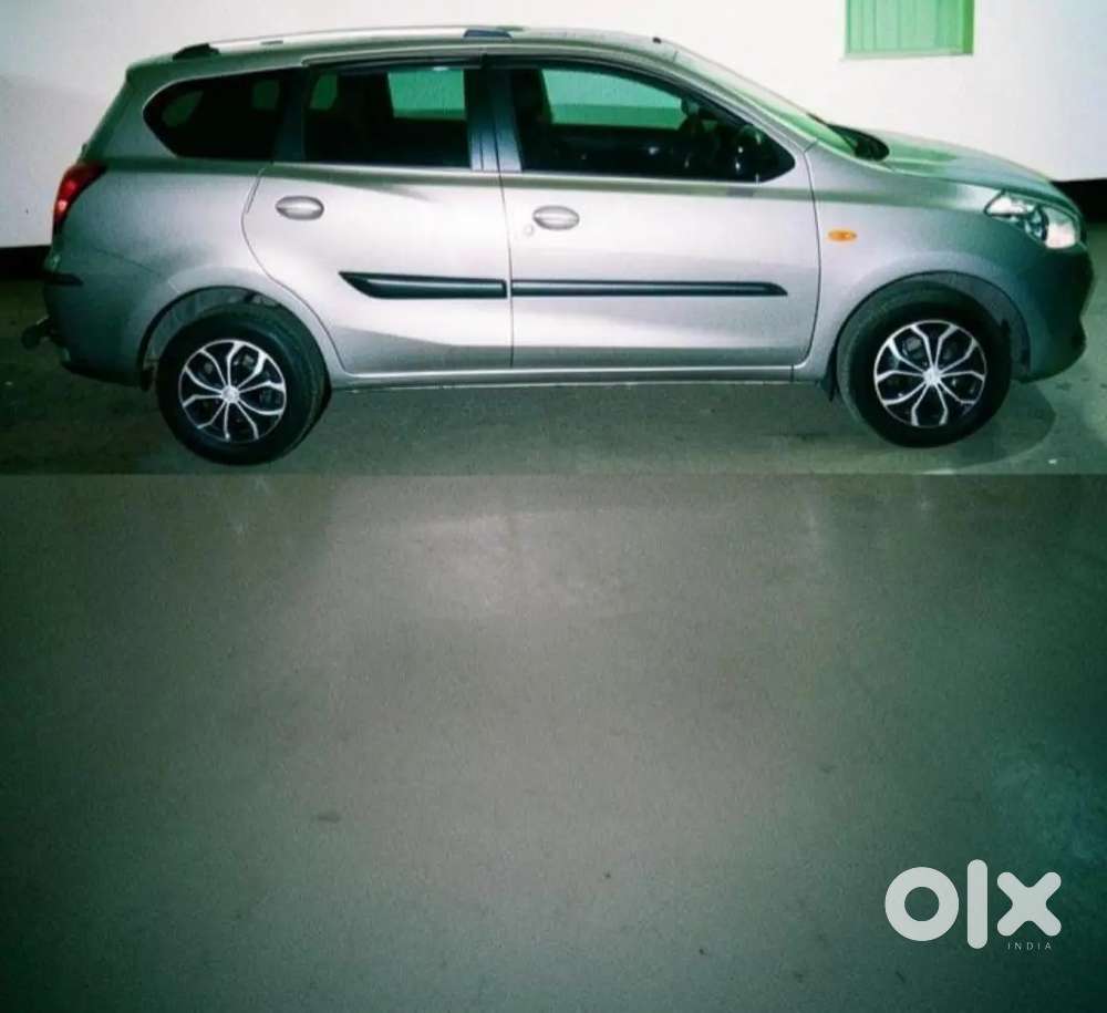 Car Bilkul New Condition Me Hai 7 Seater Haibilkul Smooth Drive Hia