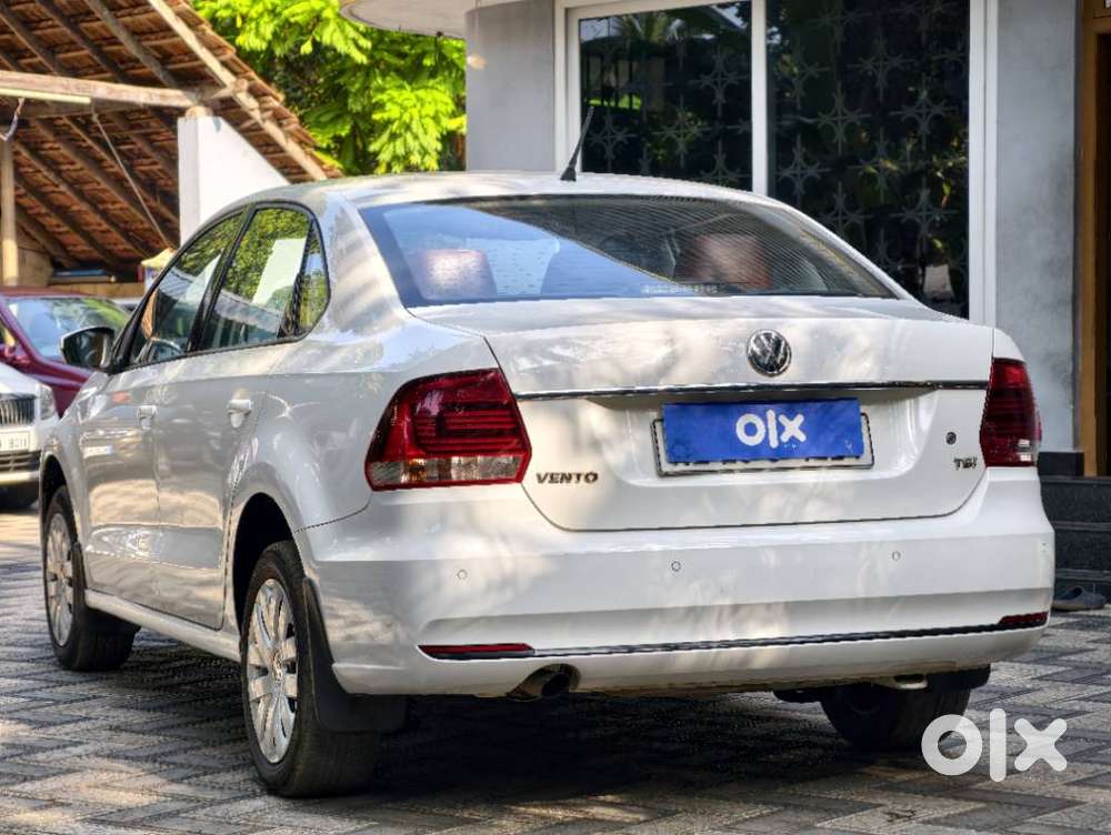 Volkswagen Vento Sport 1.2 Tsi At, 2016, Petrol