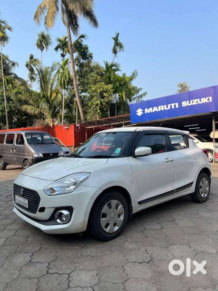 Maruti Suzuki Swift Vxi 1.2 Abs Bs-iv, 2018, Petrol