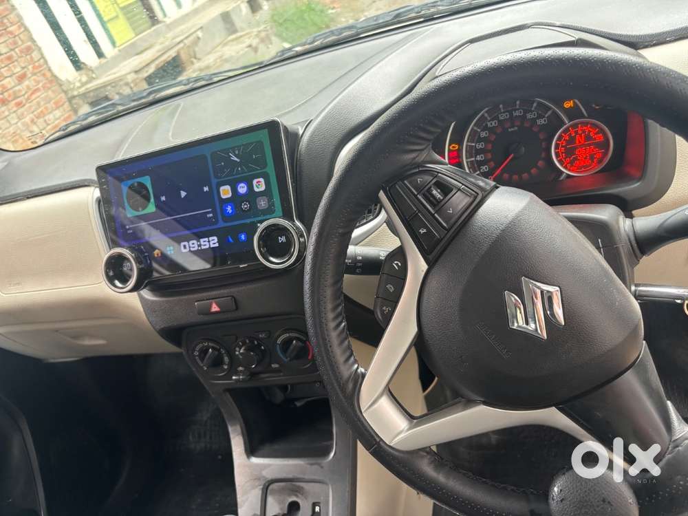 New Car Zxi Automatic With Led Screen And Flouring
