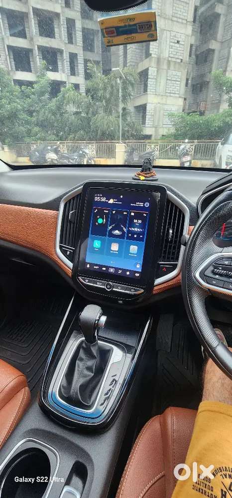 Mg Hector Plus 2022 Petrol 13000 Km Driven