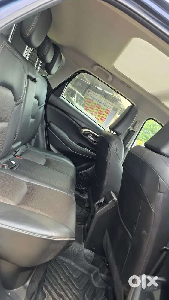 2023maruti Suzuki Grand Vitara Strong Hybrid Batter+petrol 35kmpl