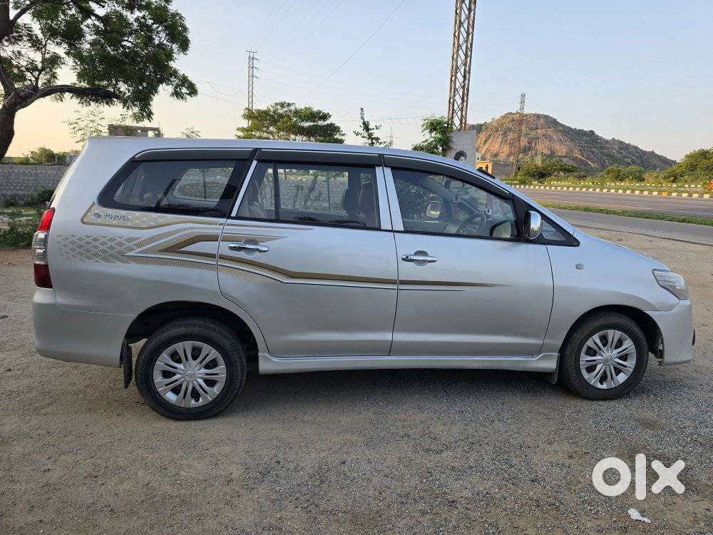 Toyota Innova 2.5 G (diesel) 8 Seater, 2012, Diesel