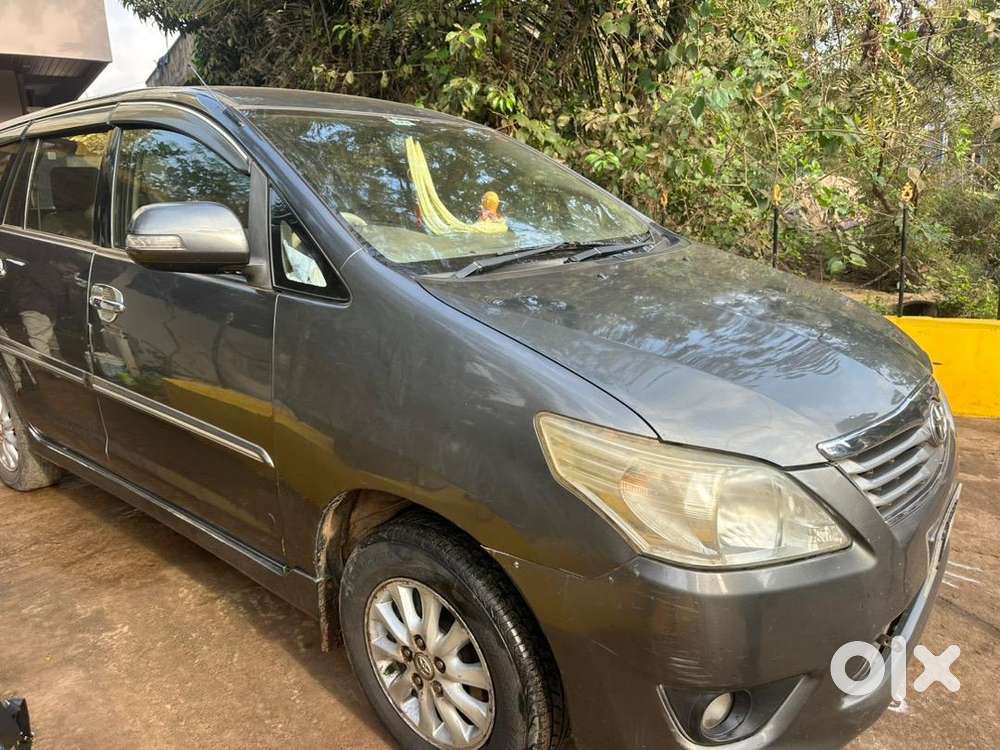 Toyota Innova 2012 Top End Diesel Well Maintained