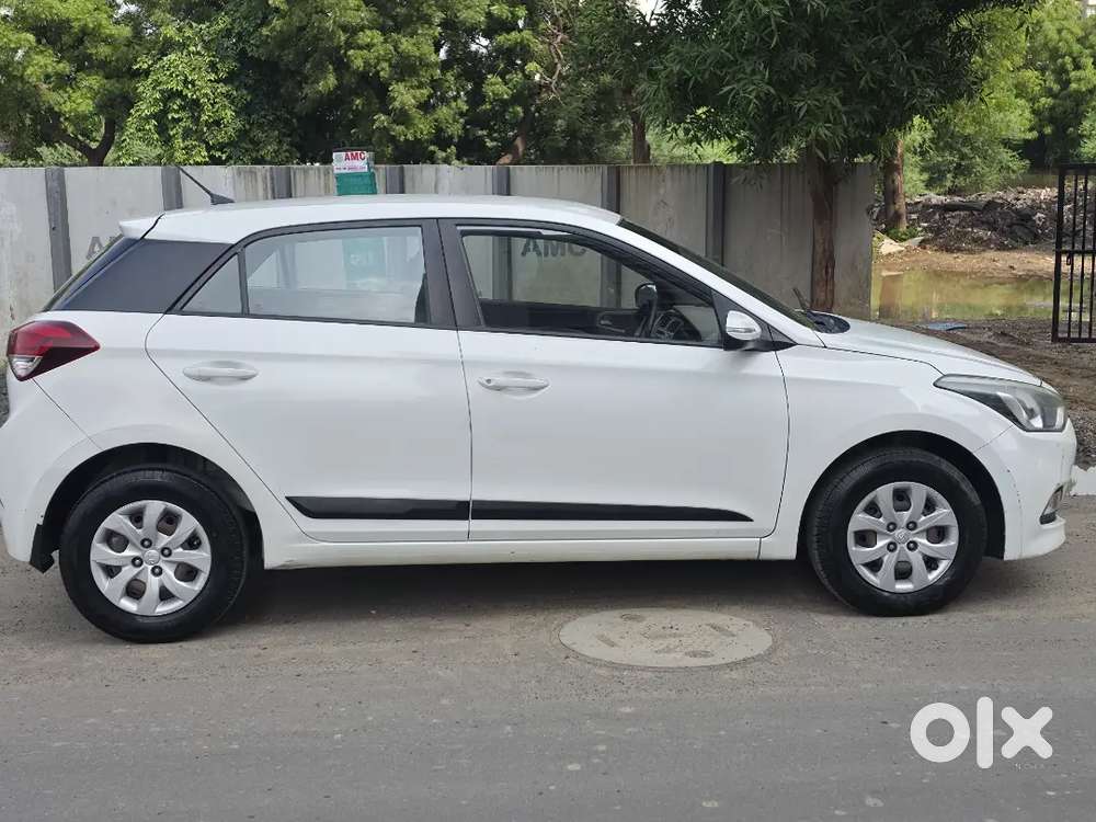 Hyundai Elite I20 Sportz 2015 , Genuine Kilometers