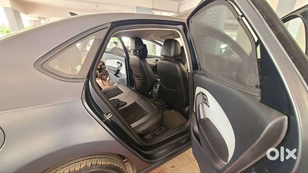 Skoda Rapid Matte Color Limited Edition Auto Gair Car.  1st Owner 4200