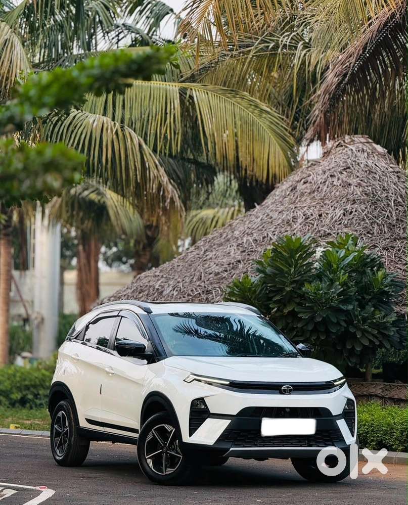 Tata Nexon Petrol Automatic 2026