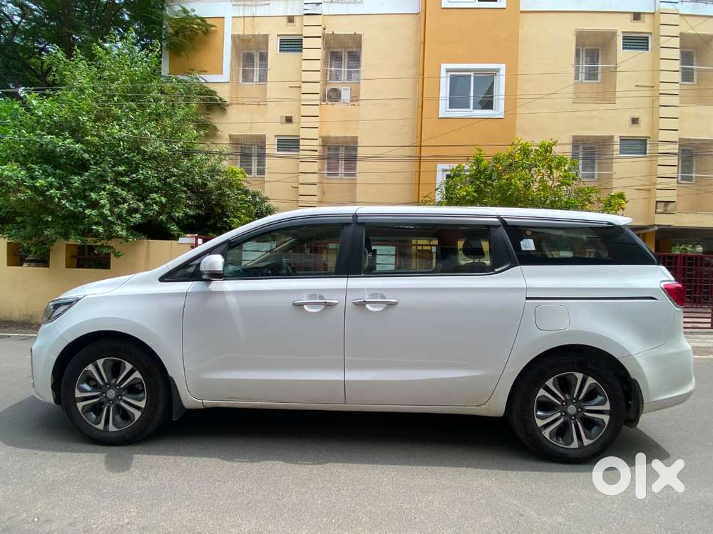 Kia Carnival Premium, 2021, Diesel