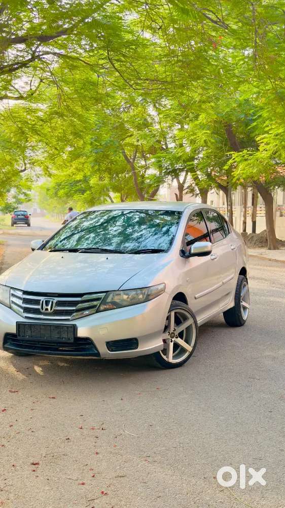 Honda City Exclusive 2013 Petrol Plus Cng With Alloy Music System