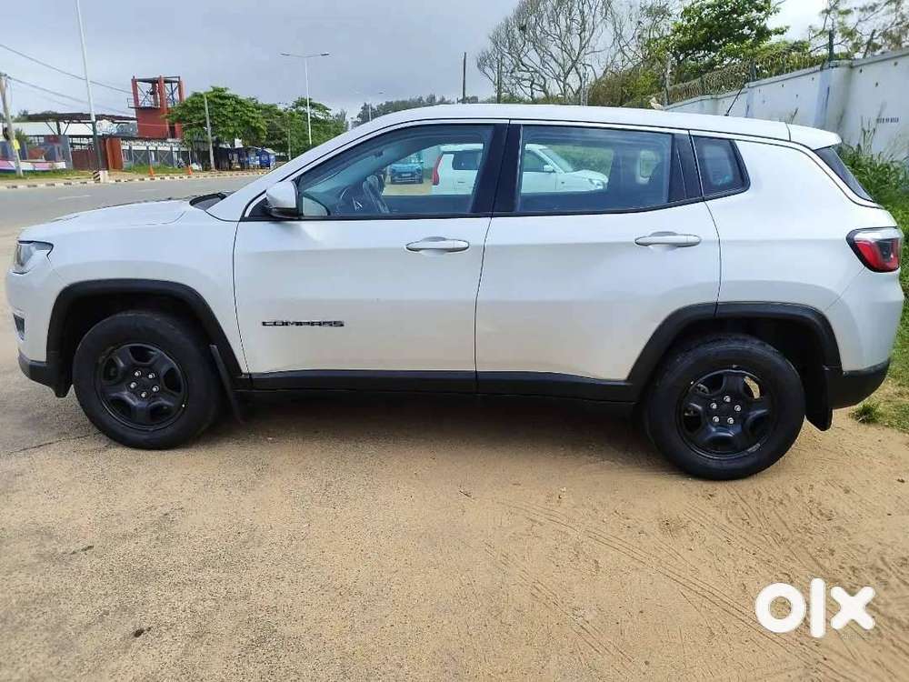 Jeep Compass 2018 Petrol 25000 Km, Well Maintained