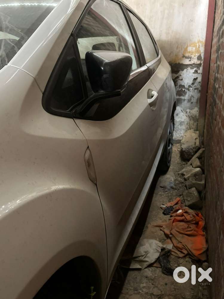 Tata Altroz Xm Plus 2025