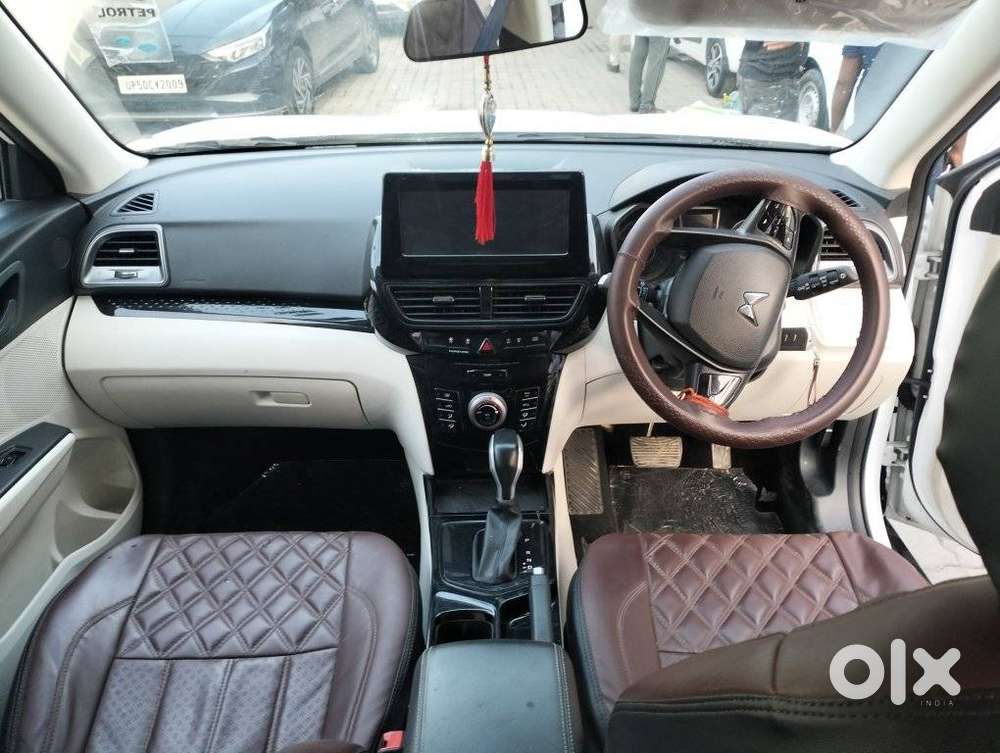 Mahindra Xuv 3xo, 2025, Petrol