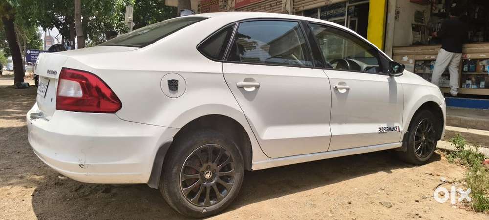 Skoda Rapid Diesel Automatic 2015