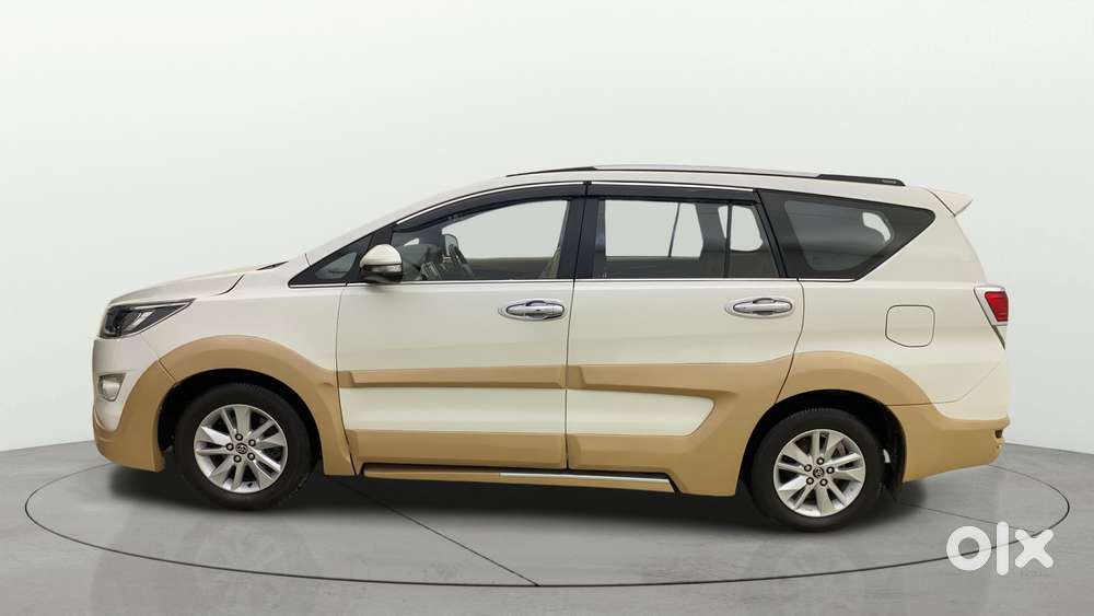 Toyota Innova Crysta 2.4 Vx Mt, 2017, Diesel