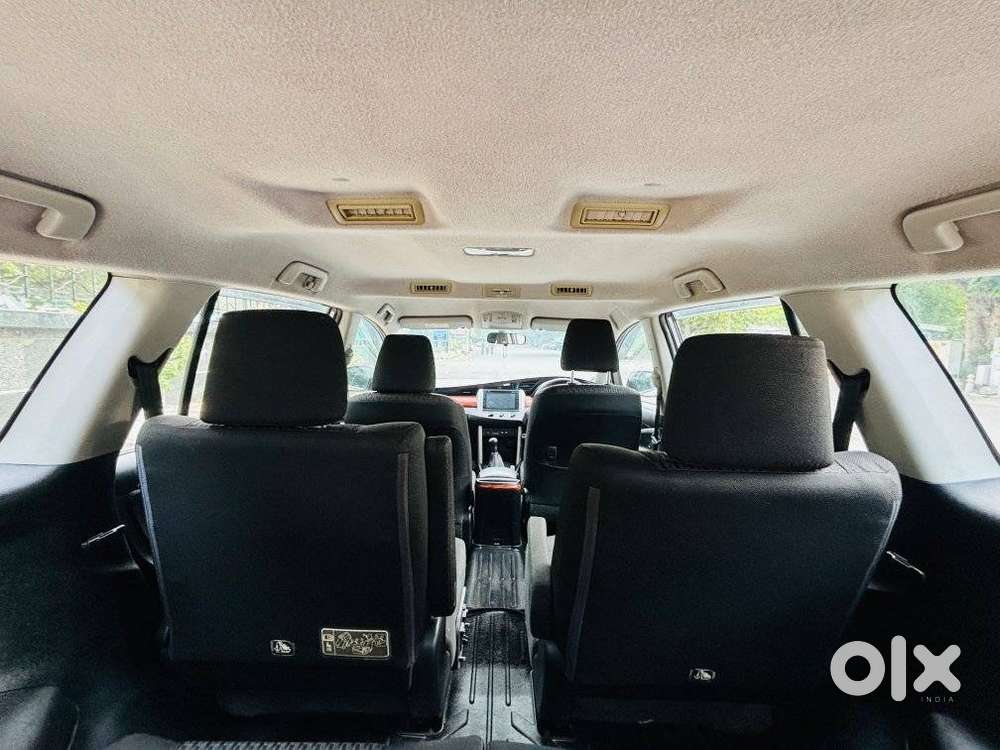 Toyota Innova Crysta 2.4 G Mt 7 Str, 2017, Diesel