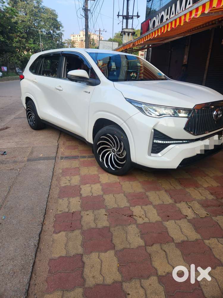 Toyota Innova Hycross 2.0 Vx Hybrid 8 Str, 2023, Petrol