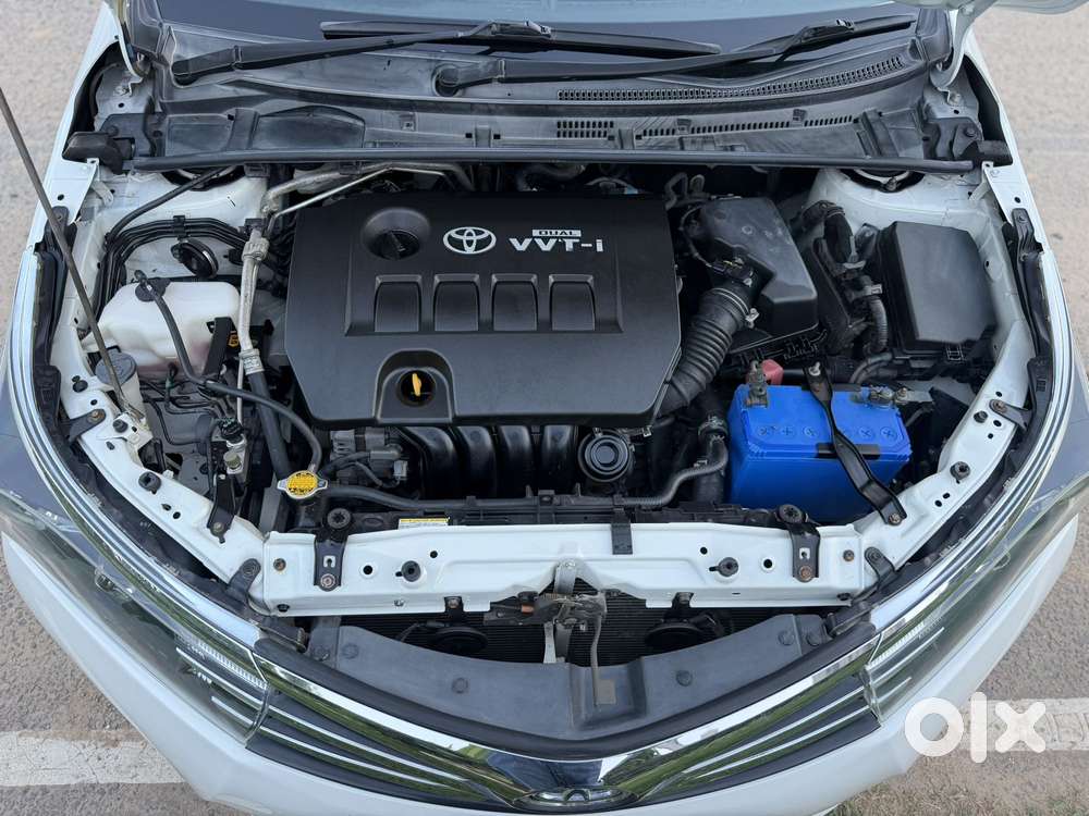 Toyota Corolla Altis G At, 2015, Petrol