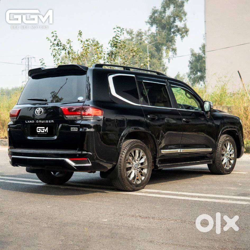 Toyota Land Cruiser Zx Petrol, 2024, Petrol