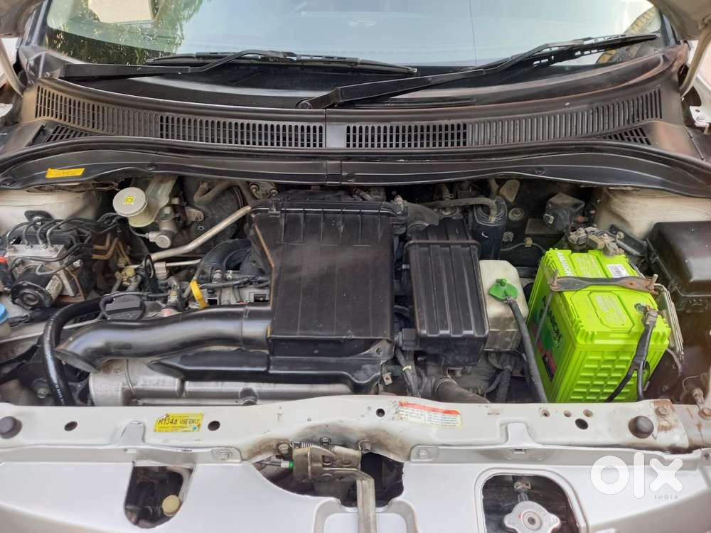 Maruti Suzuki Swift Vvt Zxi, 2010, Petrol