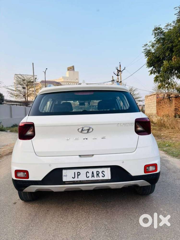 Hyundai Venue S Plus Mt 1.2 Kappa, 2022, Petrol