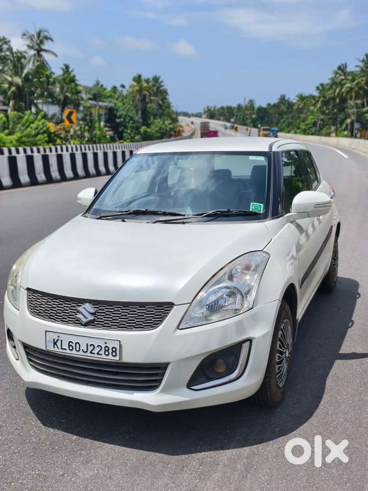 Maruti Suzuki Swift Vxi 1.2 Abs Bs-iv, 2015, Petrol