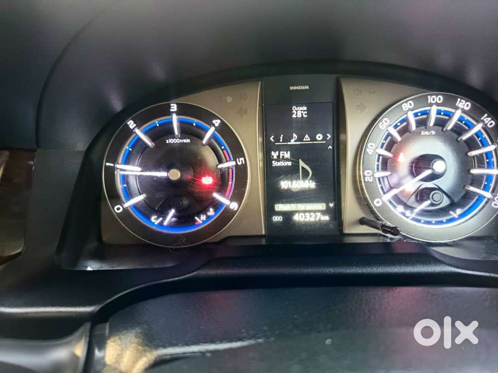 Innova Crysta 2.4 Z