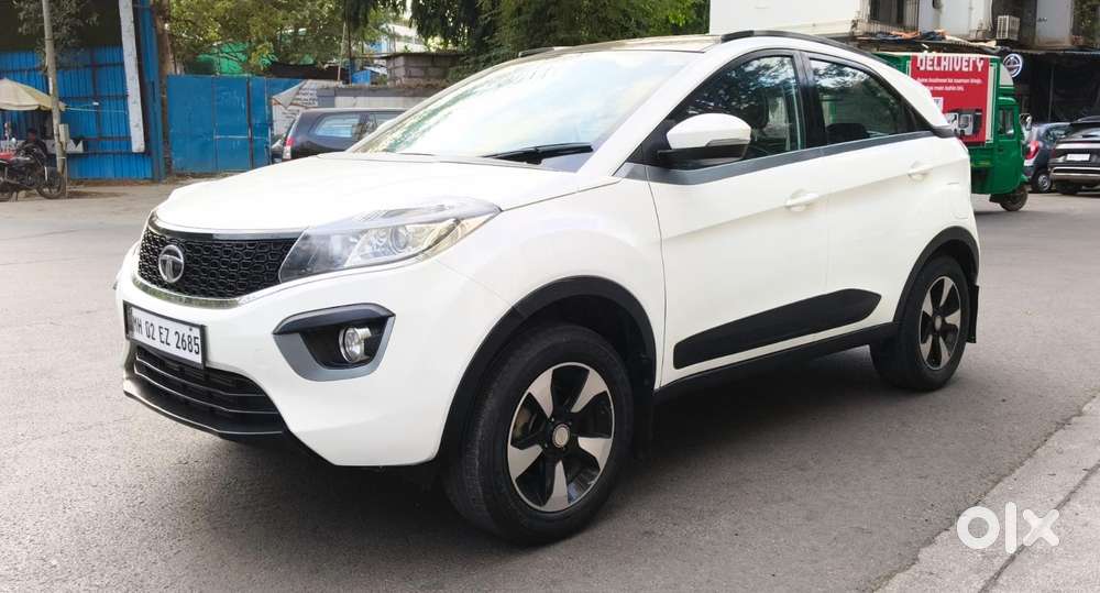 Tata Nexon 1.2 Revotron Xz Plus Dual Tone, 2018, Cng & Hybrids