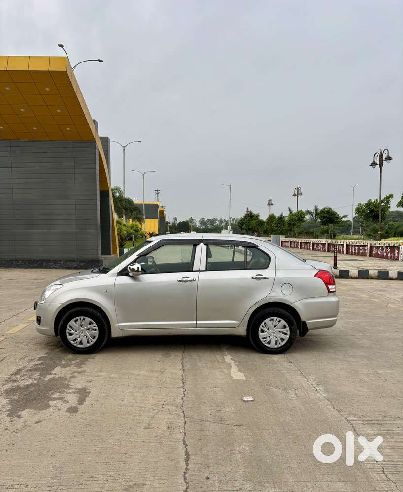 Maruti Suzuki Dzire 1.2 Lxi, 2011, Petrol