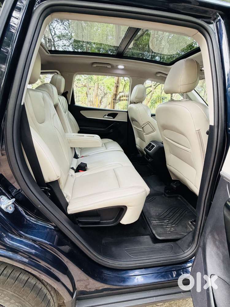 Mahindra Xuv700 2.2 Ax 7 Diesel Mt Luxury Pack Str, 2022, Diesel