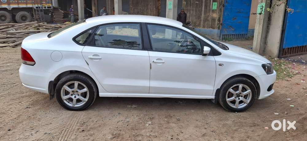 Volkswagen Vento 2010-2013 Petrol Highline, 2014, Petrol
