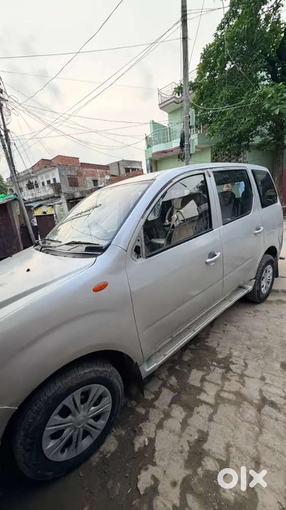 Mahindra Xylo Diesel Automatic 2010 Model