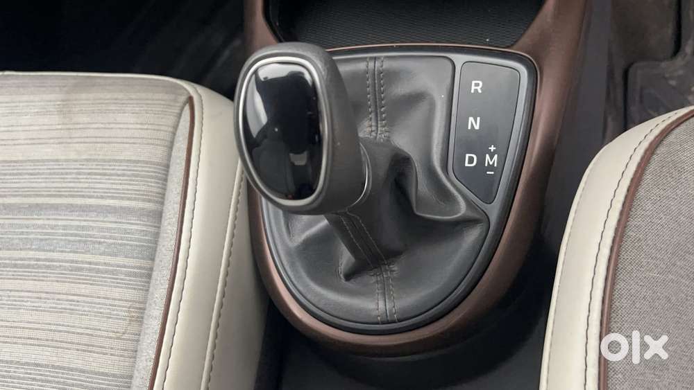 Hyundai Aura Sx 1.2 (o) Petrol, 2022, Petrol