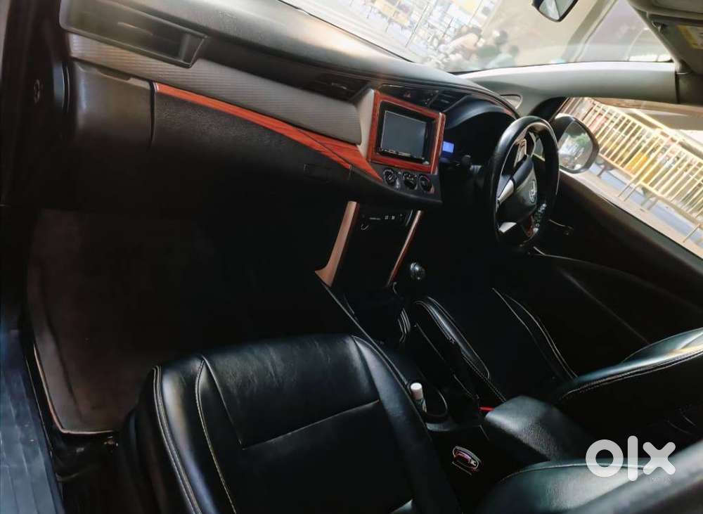 Toyota Innova Crysta 2.4 G Mt 7 Str, 2018, Diesel