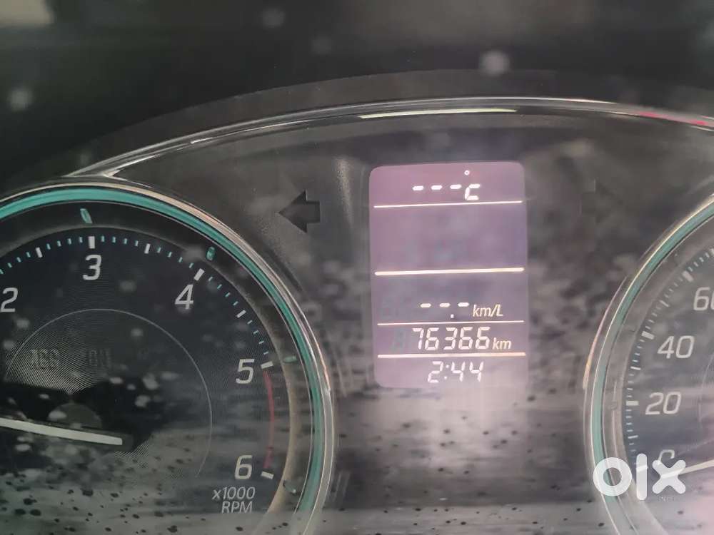 मारुति सुजुकी सियाज कार अल्फा हाइब्रिड ऑटोमेटिक डीजल माइलेज 25 Km