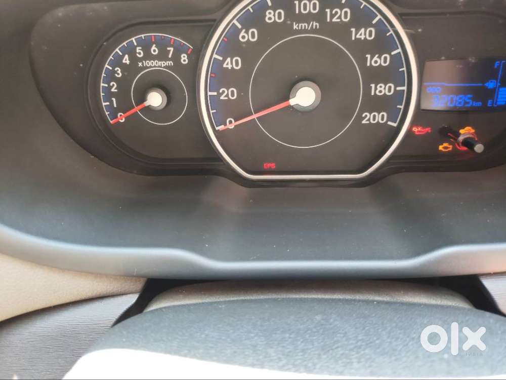 Hyundai I10 2012 Petrol 33000 Km Driven
