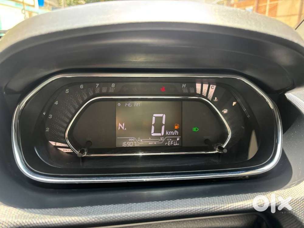 Tata Tiago 1.2 Revotron Xza, 2022, Petrol