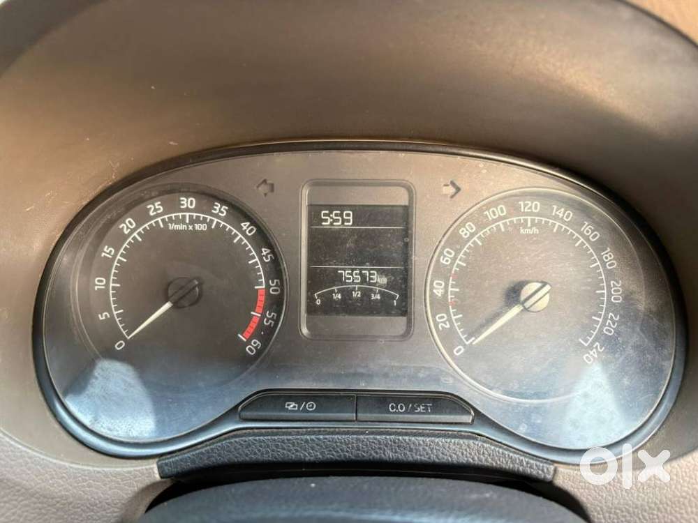 Skoda Rapid 1.5 Tdi At Ambition With Alloy Wheel, 2015, Diesel